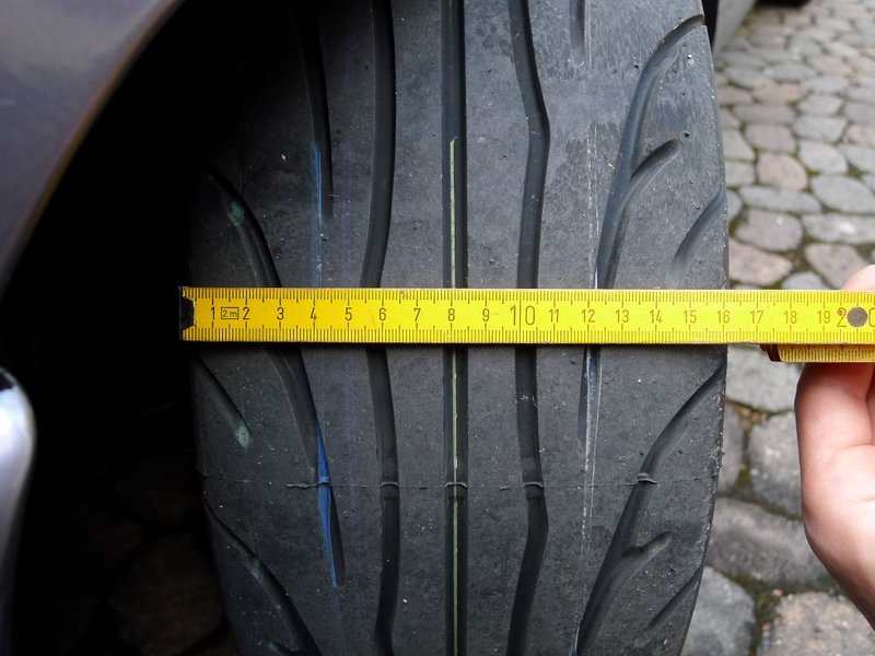 neu (Andere).JPG (183.03 KiB) 190381 mal betrachtet Nankang NS-2R 185/60 R14