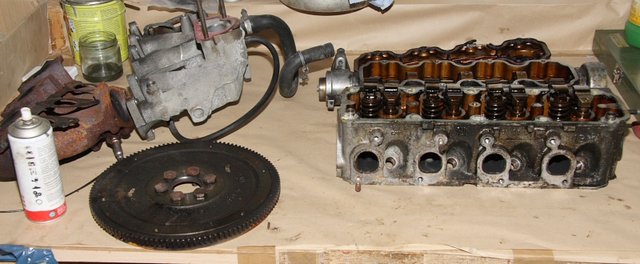 Cors284.JPG (262.23 KiB) 28458 mal betrachtet Und hier ein Paar Teile, die noch auf ihre Wäsche warten.